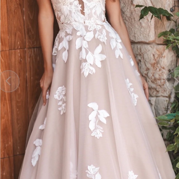 Allure Bridal A1208 - Picture 4 of 5